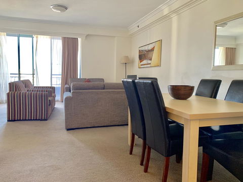 Castle Serviced Apartments - Accommodation 4U 3