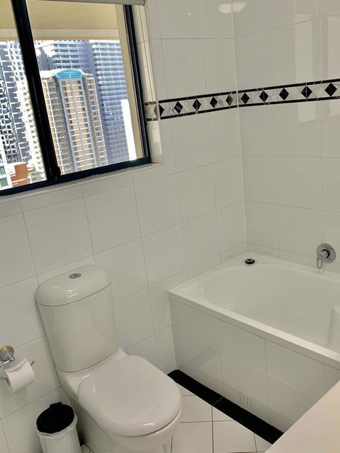 Castle Serviced Apartments - Accommodation 4U 11