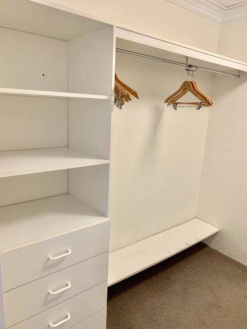 Castle Serviced Apartments - Accommodation 4U 15