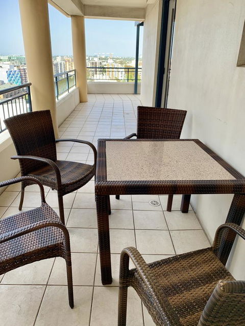 Castle Serviced Apartments - Accommodation 4U 9