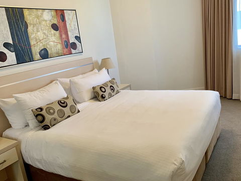 Castle Serviced Apartments - Accommodation 4U 13