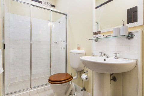 Sydney Harbour Bed And Breakfast - Accommodation 4U 36