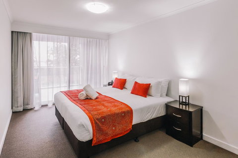 Newcastle Central Plaza Apartment Hotel Official - Accommodation 4U 1