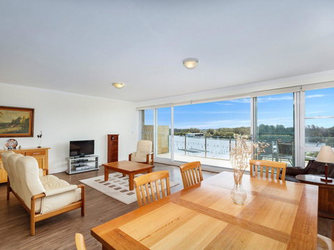 Regatta 13 - Accommodation 4U 5