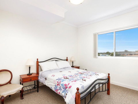 Regatta 13 - Accommodation 4U 4