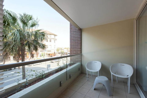Grande Esplanade Studio - Accommodation 4U 12