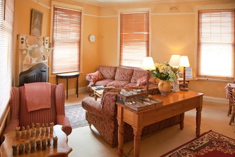 Australian Heritage Hotel - Accommodation 4U 21