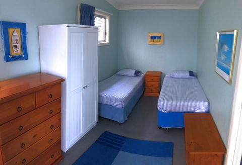 Clareview, 8 Korogora Street - Accommodation 4U 6