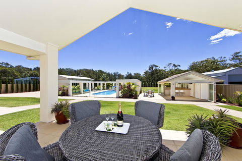 One Mile Mansion - Private Coastal Retreat FREE FAMILY ADVENTURE PASS - Accommodation 4U 1