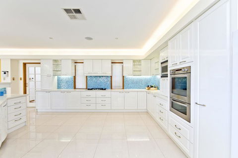 One Mile Mansion - Private Coastal Retreat FREE FAMILY ADVENTURE PASS - Accommodation 4U 2