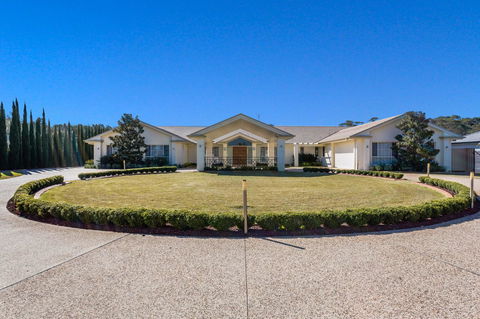 One Mile Mansion - Private Coastal Retreat FREE FAMILY ADVENTURE PASS - Accommodation 4U 22