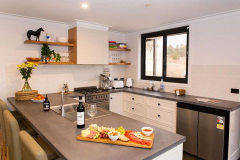 Belisi Farmstay Cottage - Accommodation 4U 4