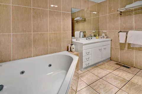 Bundanoon Lodge - Accommodation 4U 43