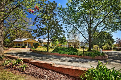 Bundanoon Lodge - Accommodation 4U 15