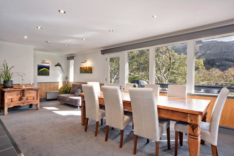 Pure Chalet Thredbo - Accommodation 4U 18