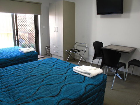 Strathfield Executive Accommodation - Accommodation 4U 42