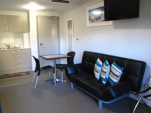 Strathfield Executive Accommodation - Accommodation 4U 35