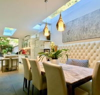 3 Storey Home Close Walk to Fox Studios SCG  City - Accommodation 4U