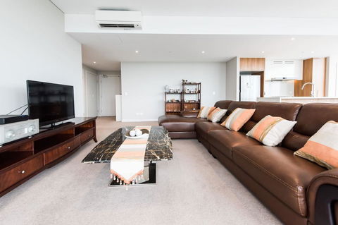 180Â° Water View Three Bedroom (wooden Furniture) - Accommodation 4U 26