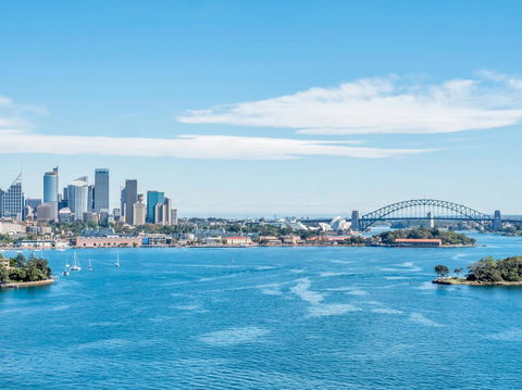 Panoramic Harbour Views And Unbeatable Comfort - Accommodation 4U 1