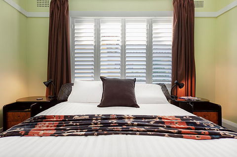 Art Deco Apartment With Breathtaking Water Views - Accommodation 4U 10