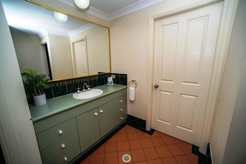 Beaches Serviced Apartments - Accommodation 4U 32