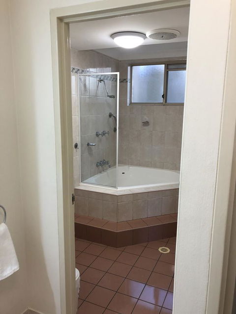 Beaches Serviced Apartments - Accommodation 4U 9