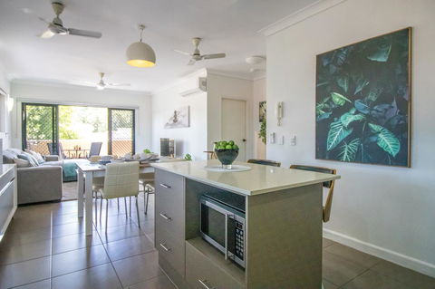 ZEN QUEST - The NOMADS PAD Near Nightcliff Markets & Sunset Foreshore - Accommodation 4U 24