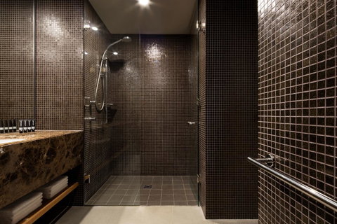 Hotel Realm - Accommodation 4U 5