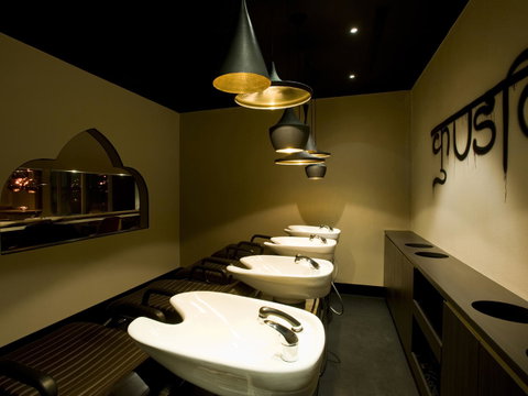 Hotel Realm - Accommodation 4U 37