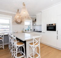 BONDI BREEZE-hosted byL'Abode Accommodation - Accommodation 4U