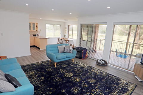 Boomerang - Accommodation 4U 1