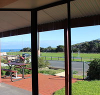 Bott's Beach Retreat - Accommodation 4U