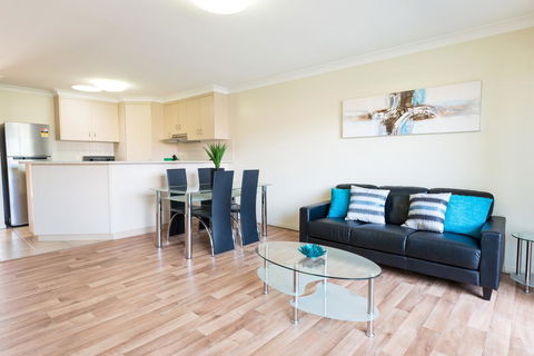 Bottletree Apartments On Bridge - Accommodation 4U 0