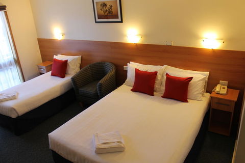 Boulevard Motor Inn - Accommodation 4U 1