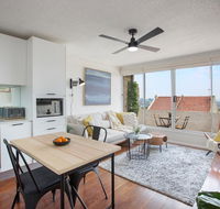 Boutique Apartment with Fantastic Harbour Views - Accommodation 4U