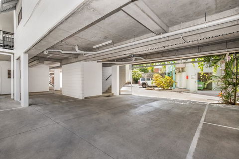 BOUTIQUE APARTMENTS BEACH LOCATION - Accommodation 4U 1