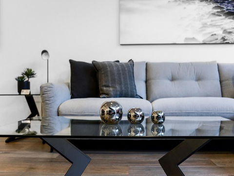 Boutique Stays - County Down, Contemporary Port Melbourne Home - Accommodation 4U 3