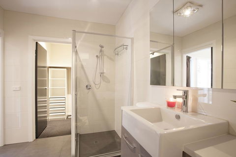 Boutique Stays - Roxys Place, Prahran House - Accommodation 4U 1