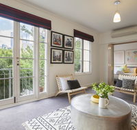 Boutique Stays - Wellington Mews Apartment in East Melbourne - Accommodation 4U