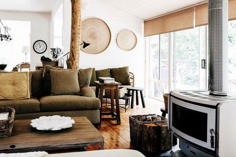 Braebrook - Stunning Farm House! - Accommodation 4U 0
