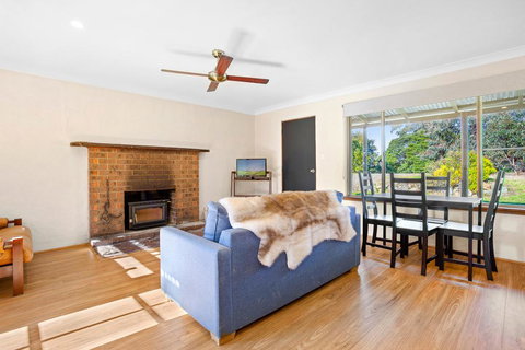 Braeside Cabin One - Pinkwood - Accommodation 4U 3