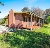 Braeside Cabin Two - Alphitonia - Accommodation 4U