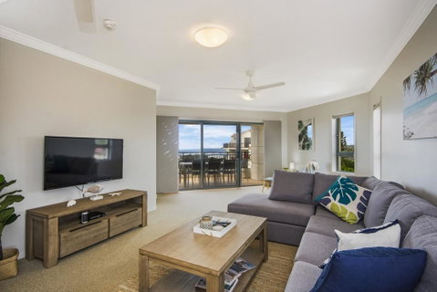 Breakers 2/12 - Accommodation 4U 3