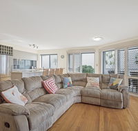 Breakwater Views Apartments - Accommodation 4U