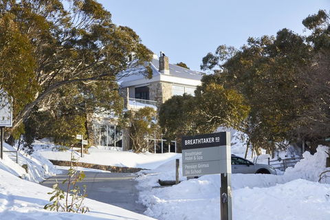 Breathtaker Hotel And Spa - Accommodation 4U 1