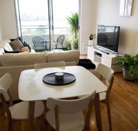 Breathtaking River  City Views Free Parking  WiFi - Accommodation 4U