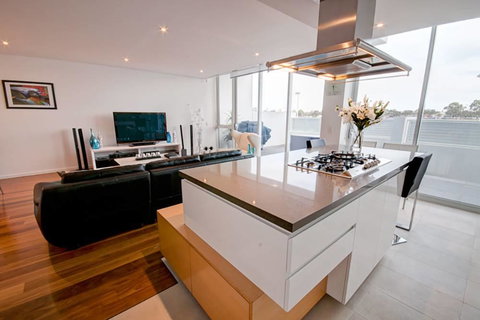 Bridgepoint 106 - Accommodation 4U 2