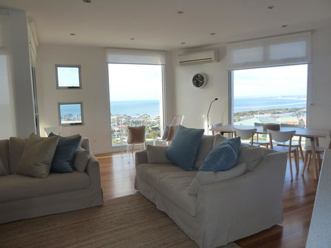 Bridport Horizon Views - Accommodation 4U 3