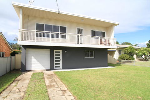 Bright And Breezy - Accommodation 4U 1